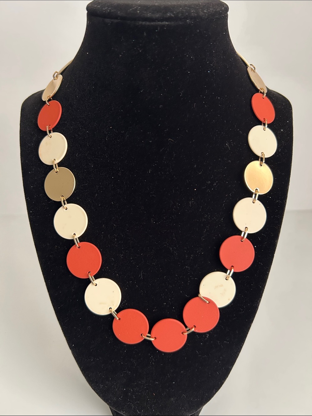 Towne & Reese Red and Cream, orange. And gold color Round Link Necklace
